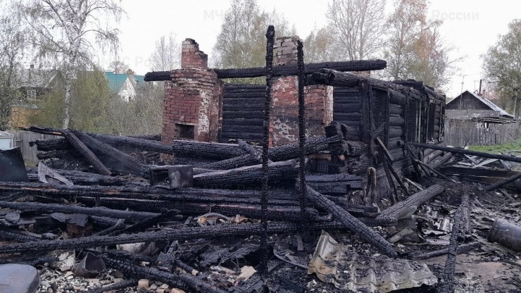 В Тверской области на пожаре обнаружили тела двух погибших человек - новости ТИА