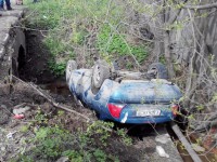 Житель Белгородской области без прав угнал машину у жителя Липецка и перевернулся на ней в Торжке