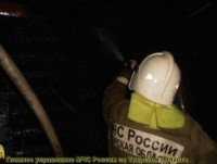 В Калининском районе полностью сгорела однокомнатная квартира