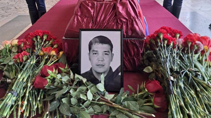 В Конаковском округе похоронили погибшего в СВО Алексея Исаева - новости ТИА