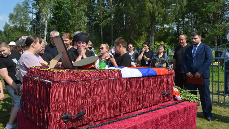 В Тверской области похоронили погибшего в ходе СВО Николая Кузьмина - новости ТИА
