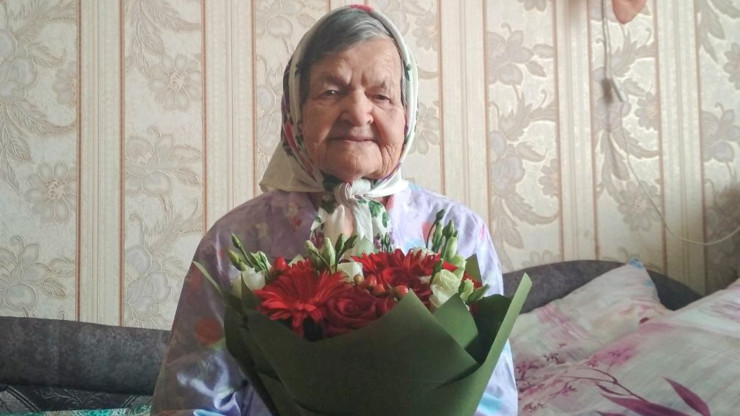 Жительнице Фирово Вере Кузнецовой исполнился 101 год - новости ТИА