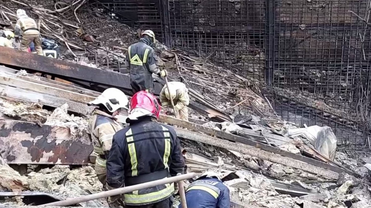 Спасатели МЧС разобрали более 90% обрушившихся конструкций Крокус Сити - новости ТИА