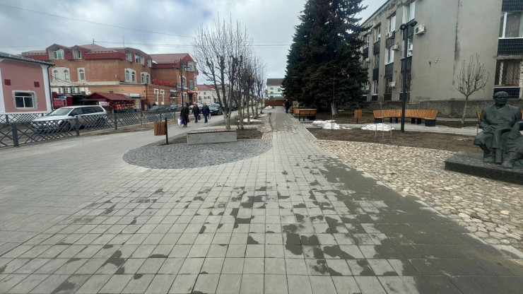 В Кимрах Тверской области устраняют недостатки ремонта пешеходной зоны - новости ТИА