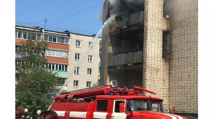 В Нелидове потушили горящее общежитие - новости ТИА