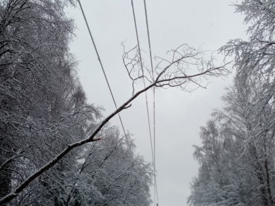 В Тверской области продолжают восстанавливать электроснабжение - новости ТИА