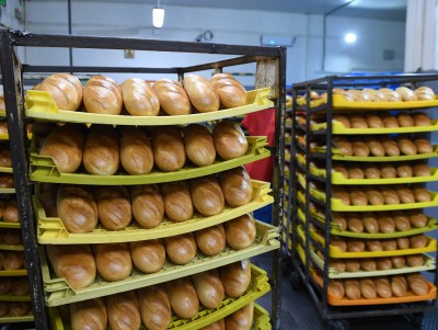 За шесть месяцев Роспотребнадзор изъял 9 кг хлеба и сладостей в Тверской области - новости ТИА