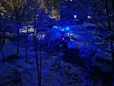 В Твери девушка выпала с балкона в снег - новости ТИА