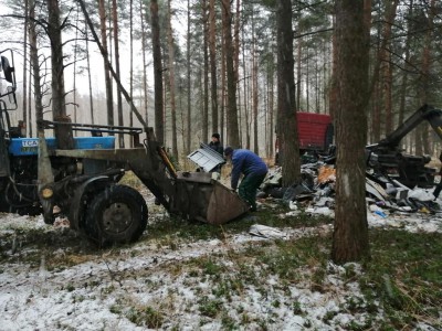 В Твери от мусора очистили Комсомольскую рощу - новости ТИА