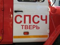 Двойное происшествие в Твери: спасённая пожарными пенсионерка выпала из окна - новости ТИА
