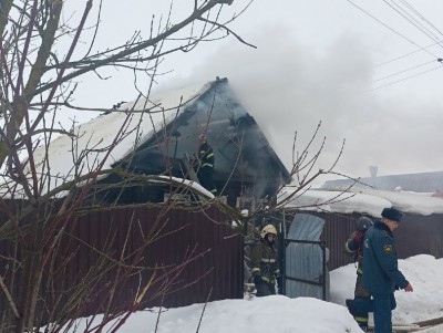 В Тверской области прохожие спасли мужчину из горящего дома - новости ТИА