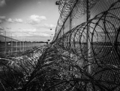 Осужденного за 430 дисциплинарных взысканий перевели из колонии в тюрьму - новости ТИА