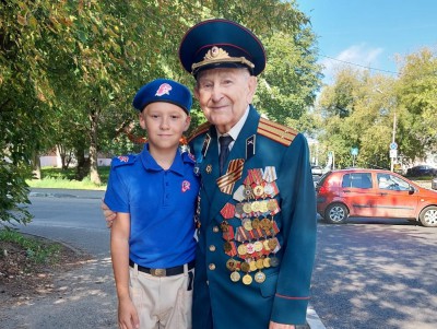 Активисты организовали парад для ветерана Великой Отечественной войны - новости ТИА