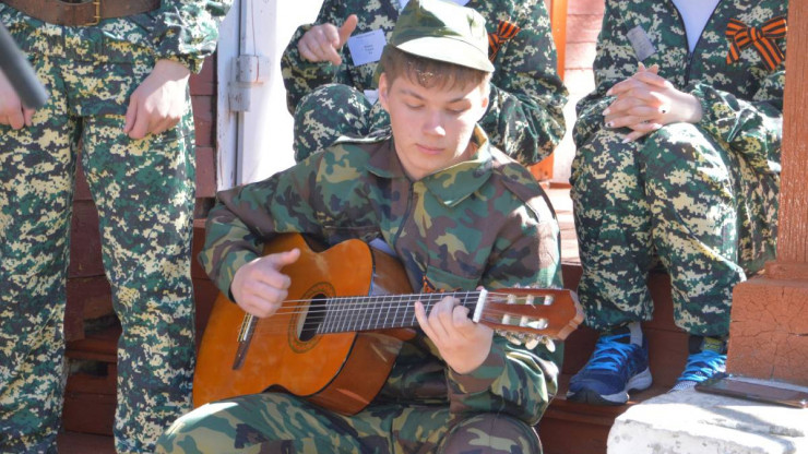 В Твери прошла военно-спортивная игра для старшеклассников "Орлёнок" - новости ТИА