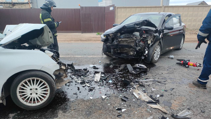 В Твери в лобовом столкновении погиб водитель иномарки - новости ТИА