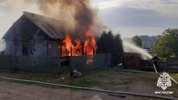 В деревне в Тверской области сгорел жилой дом - новости ТИА