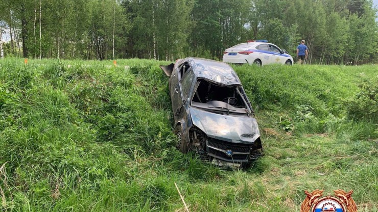 В Тверской области два человека пострадали в аварии из-за лопнувшего колеса - новости ТИА