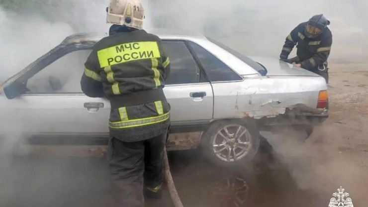 В Тверской области загорелся Audi - новости ТИА