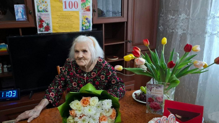 Жительница Андреаполя Нина Соловьева отметила 100-летний юбилей - новости ТИА