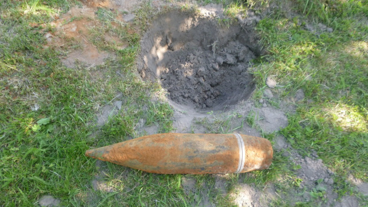 В деревне под Тверью нашли 122 мм артиллерийский снаряд - новости ТИА