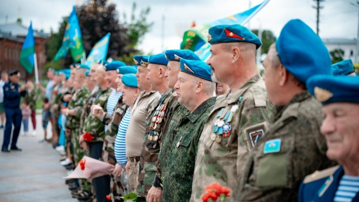 День Воздушно-десантных войск отметили в Твери - новости ТИА