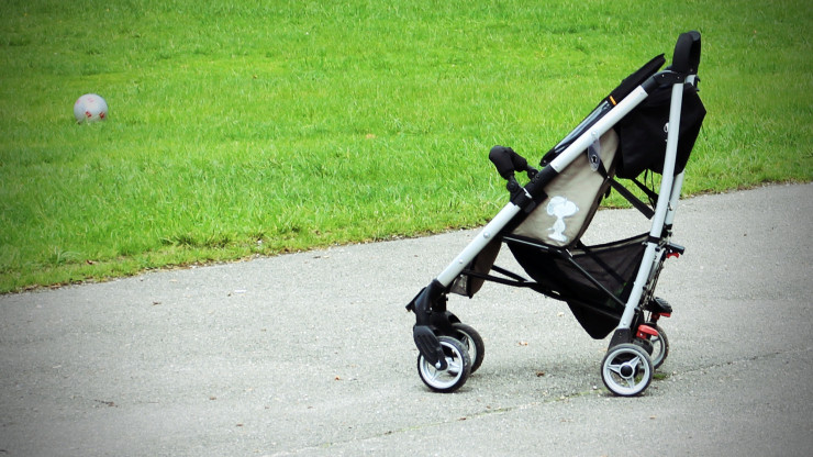 В Твери полицейские раскрыли кражу детской коляски - новости ТИА