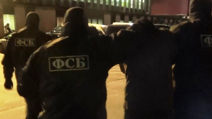 Директор ИП из Твери просил знакомого сдавать экзамены за мигрантов - новости ТИА