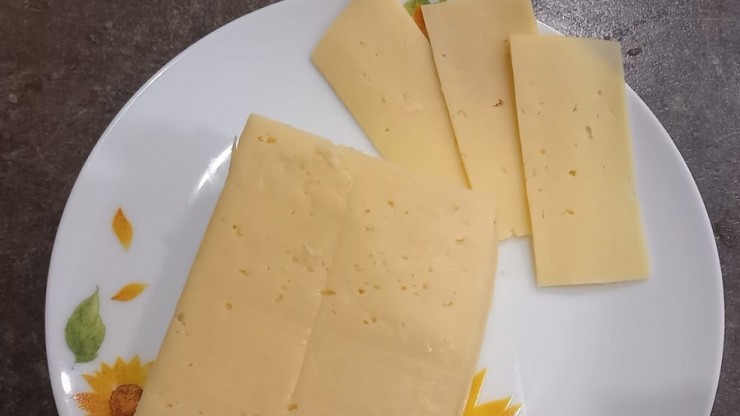 В Тверской области изымают опасные сыр и творог: марки производителей - новости ТИА