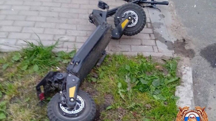 В Тверской области в ДТП пострадали несовершеннолетние водитель и пассажирка самоката - новости ТИА