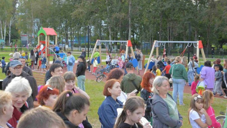 В Твери на Молодежном бульваре открыли новый сквер - новости ТИА