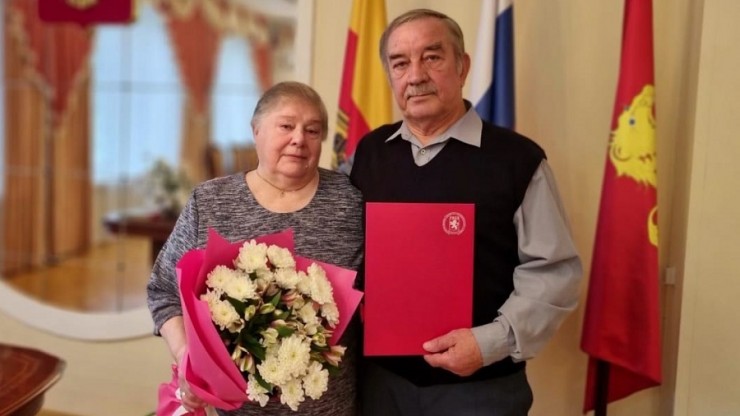 В Ржевском округе две супружеские пары отметили изумрудные свадьбы - новости ТИА