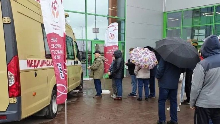 Жители Твери сегодня вновь могут сделать прививку от гриппа в мобильном пункте - новости ТИА