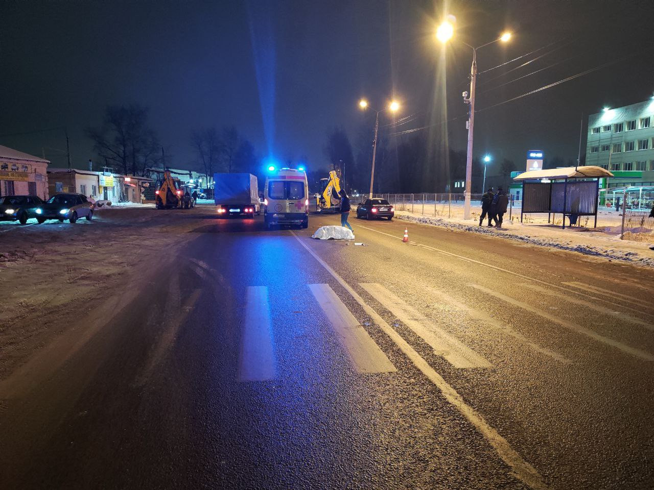 В Твери водитель экскаватора насмерть сбил 47-летнюю женщину | 03.12.2022 |  Тверь - БезФормата