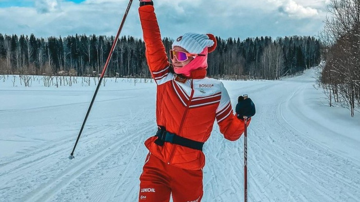 Тверская лыжница Наталья Непряева завоевала золото на "Чемпионских высотах" - новости ТИА