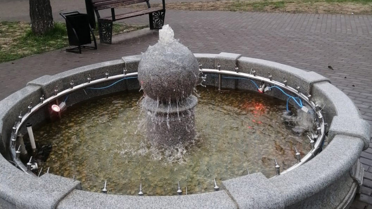 В Ржеве вандалы сломали фонтан - новости ТИА