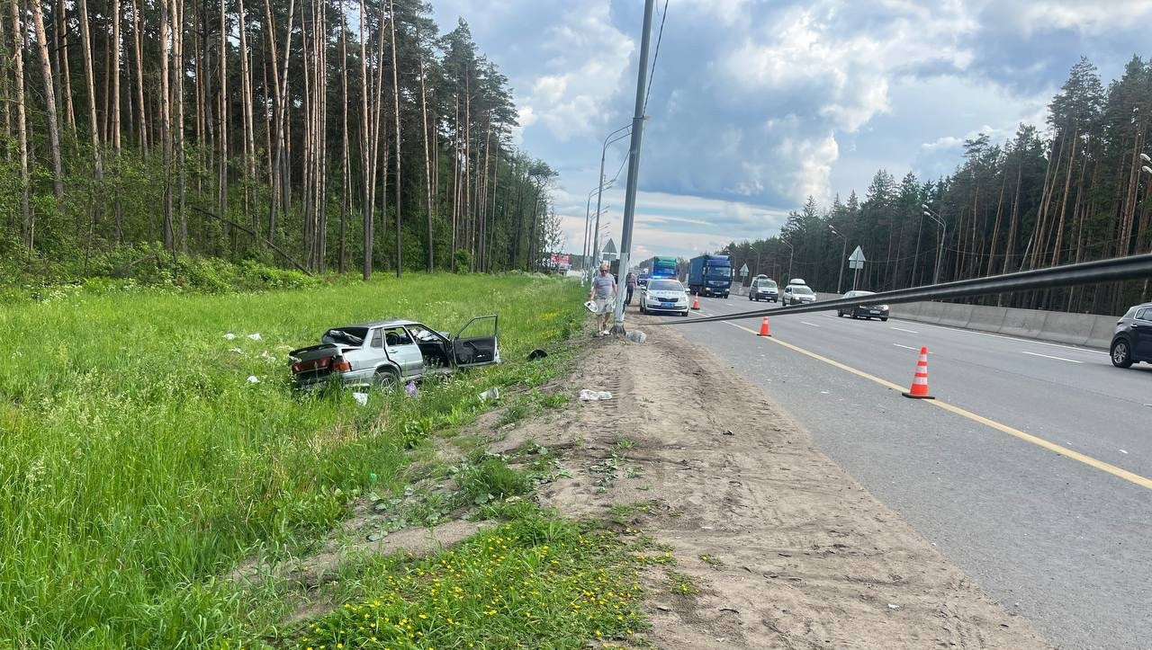 Появились подробности ДТП под Тверью: водитель и пассажирка скончались в  больнице - ТИА