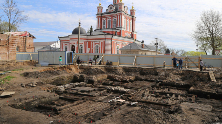 В Торопце идут раскопки у Корсунско-Богородицкого собора - новости ТИА