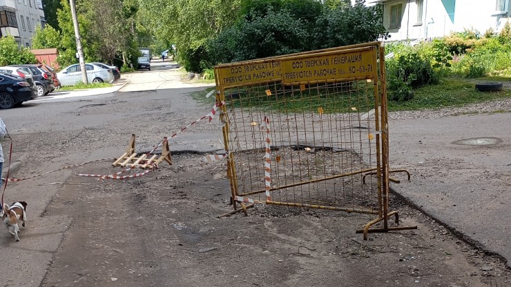 В "Тверской генерации" ответили, когда восстановят двор у дома 3 на бульваре Шмидта - новости ТИА