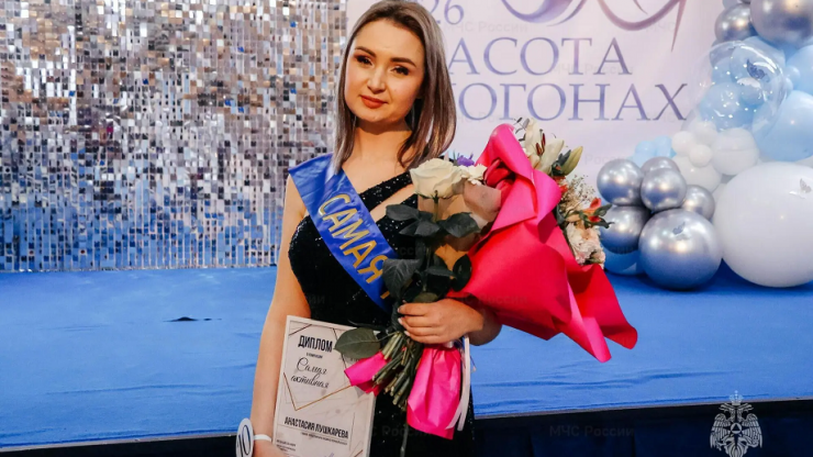 Чрезвычайная женщина: капитан МЧС сочинила и исполнила песню о тверских спасателях - новости ТИА