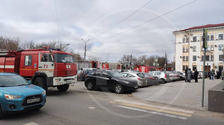 В Твери жителей напугал массовый приезд пожарных машин к зданию УМВД - новости ТИА