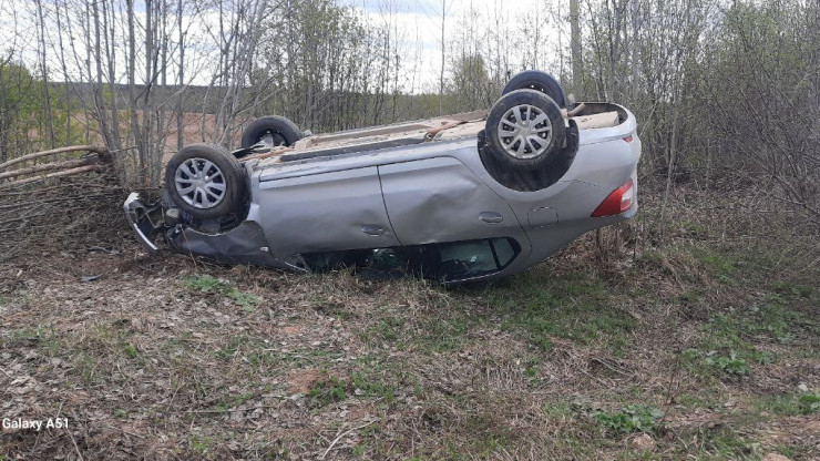 В Тверской области перевернулось авто: пострадала водитель - новости ТИА