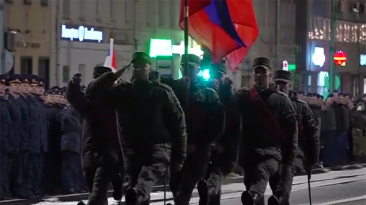 В Твери ночью репетируют Парад Победы с прохождением техники - новости ТИА