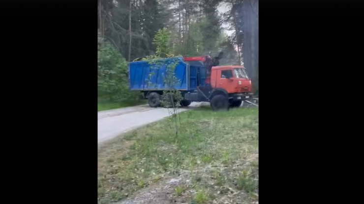 Минприроды Тверской области выявляет грузовики, перевозящие мусор с нарушением - новости ТИА