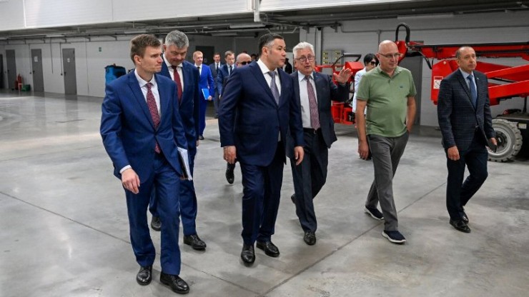 Губернатор Игорь Руденя оценил новые производственные площадки завода "Радиатор" в Кимрах - новости ТИА