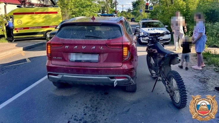 В Твери малолетний мотоциклист врезался в авто - новости ТИА