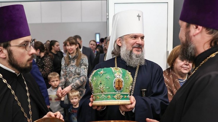 В Твери во время сноса старого дома нашли церковную митру - новости ТИА