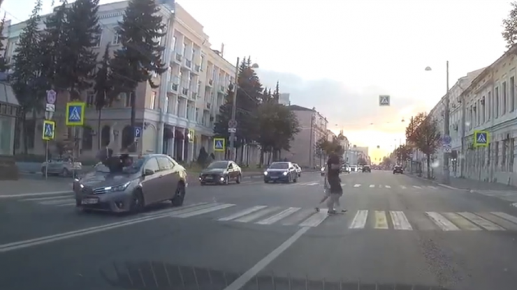 В Твери водитель сбил велосипедиста на пешеходном переходе - новости ТИА