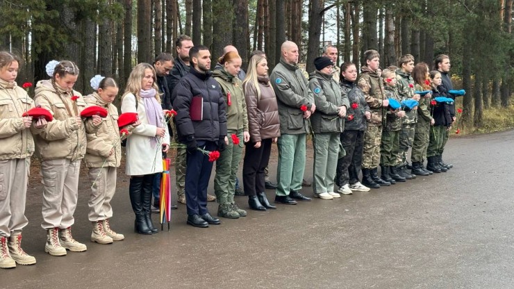 В ходе региональной "Вахты Памяти – 2025" земле были преданы останки 2083 бойцов - новости ТИА