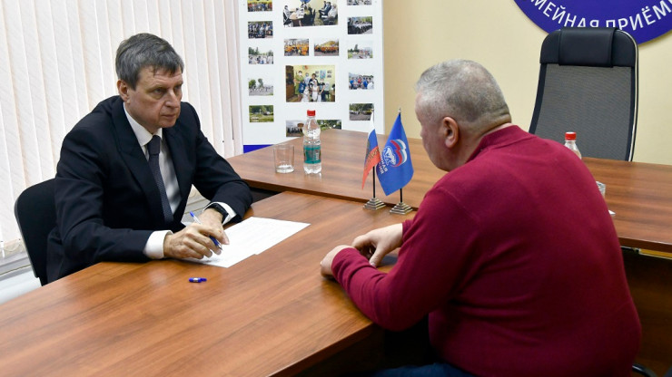 Сенатор Андрей Епишин провел в Твери прием граждан - новости ТИА