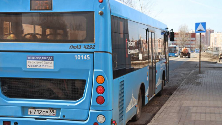 В Твери увеличат число автобусных рейсов до городских кладбищ - новости ТИА